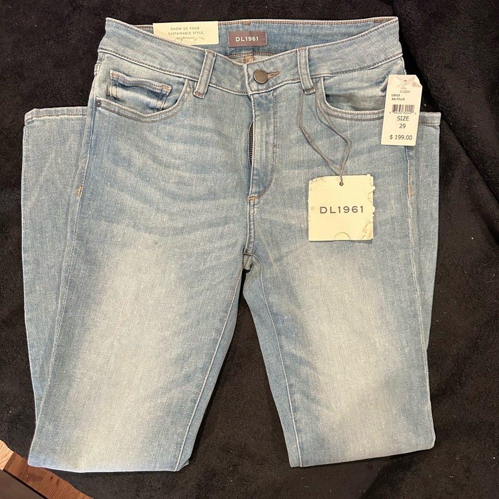 DL1961 Light Blue Florence Ankle Mid Rise Jeans NWT size 29